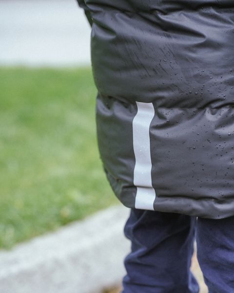 Kattnakken , Bobleregnk&aring;pe sludd junior kattesvart