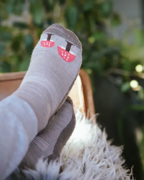 Kattnakken ullsokker antiskli m&aring;nefjell